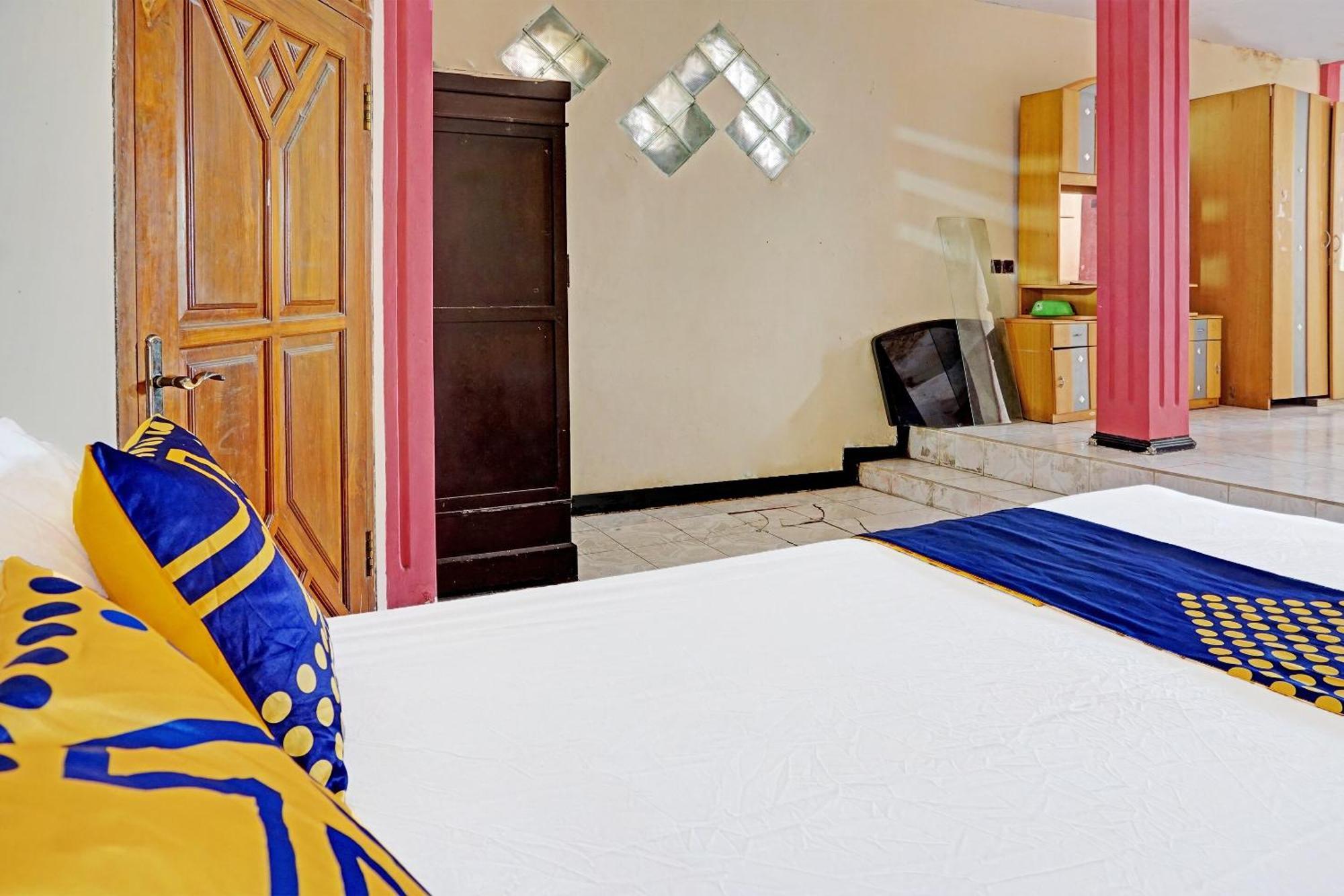 Spot On 91890 Kost Kalasan Syariah Malang